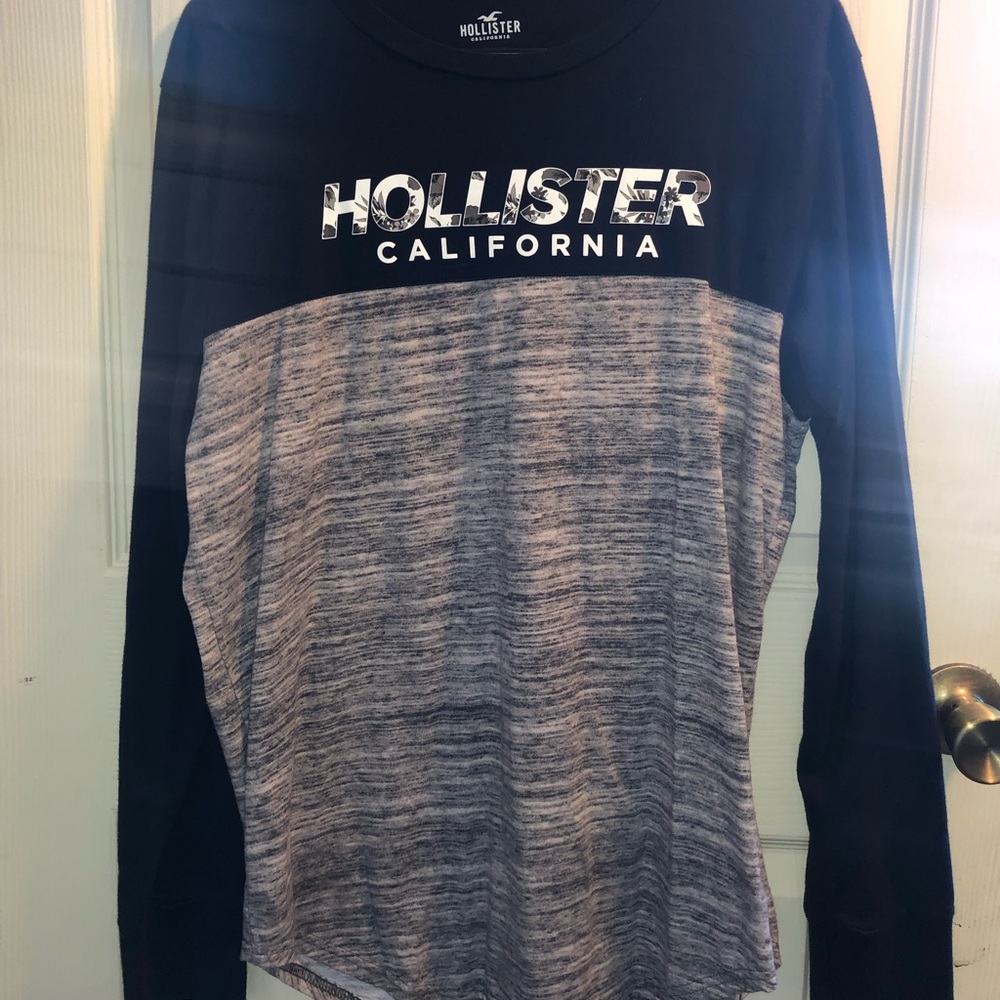 Mens shirt. Barely worn, perfect condition!